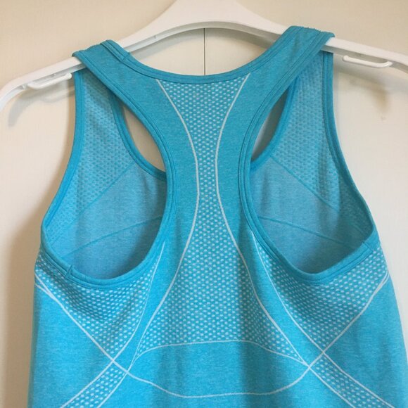 Gapfit Retro Ocean Blue Stretchy Soft Breathe Tank Top - Picture 7 of 16